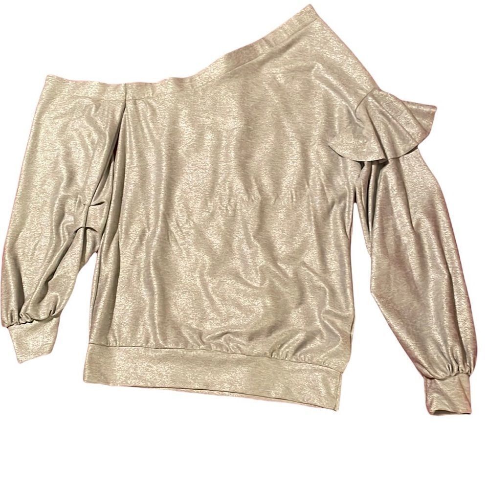 AWOO | Unique metallic off-the-shoulder top. NWOT